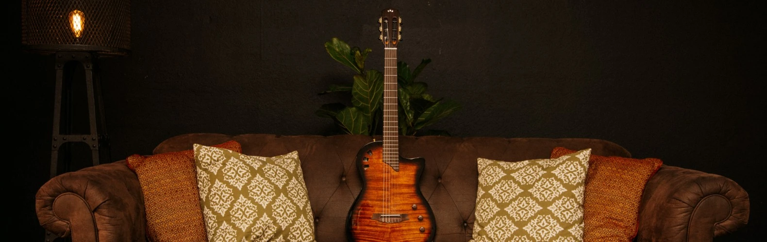 Cordoba shop -Guitar shop 7